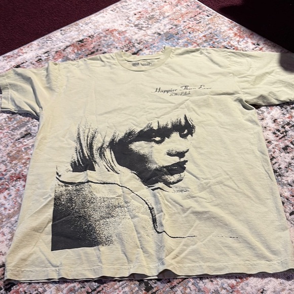 Cream Casual Short Sleeve Tee with Graphic Design - Picture 1 of 2